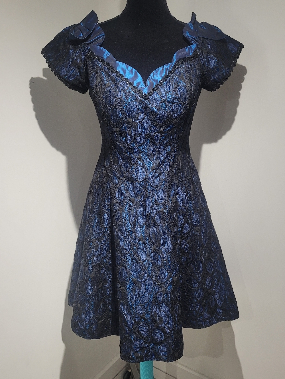 Nu Mode Women's Vintage Lace Taffeta Fit & Flare Cocktail Dress Small Black Blue